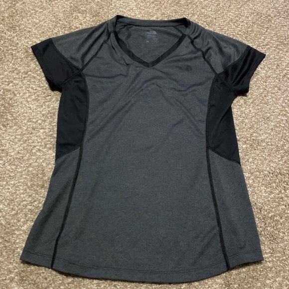 North Face Medium Shirt - Picture 1 of 4